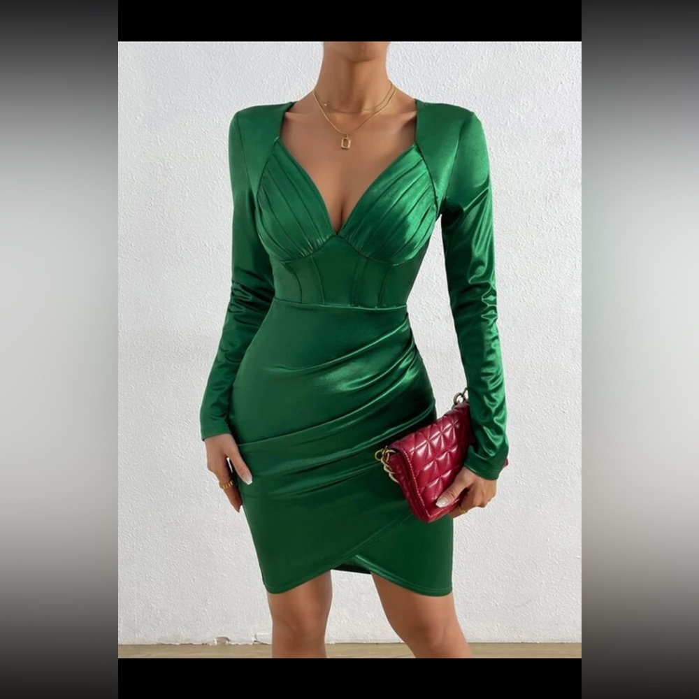 Green sexy dress